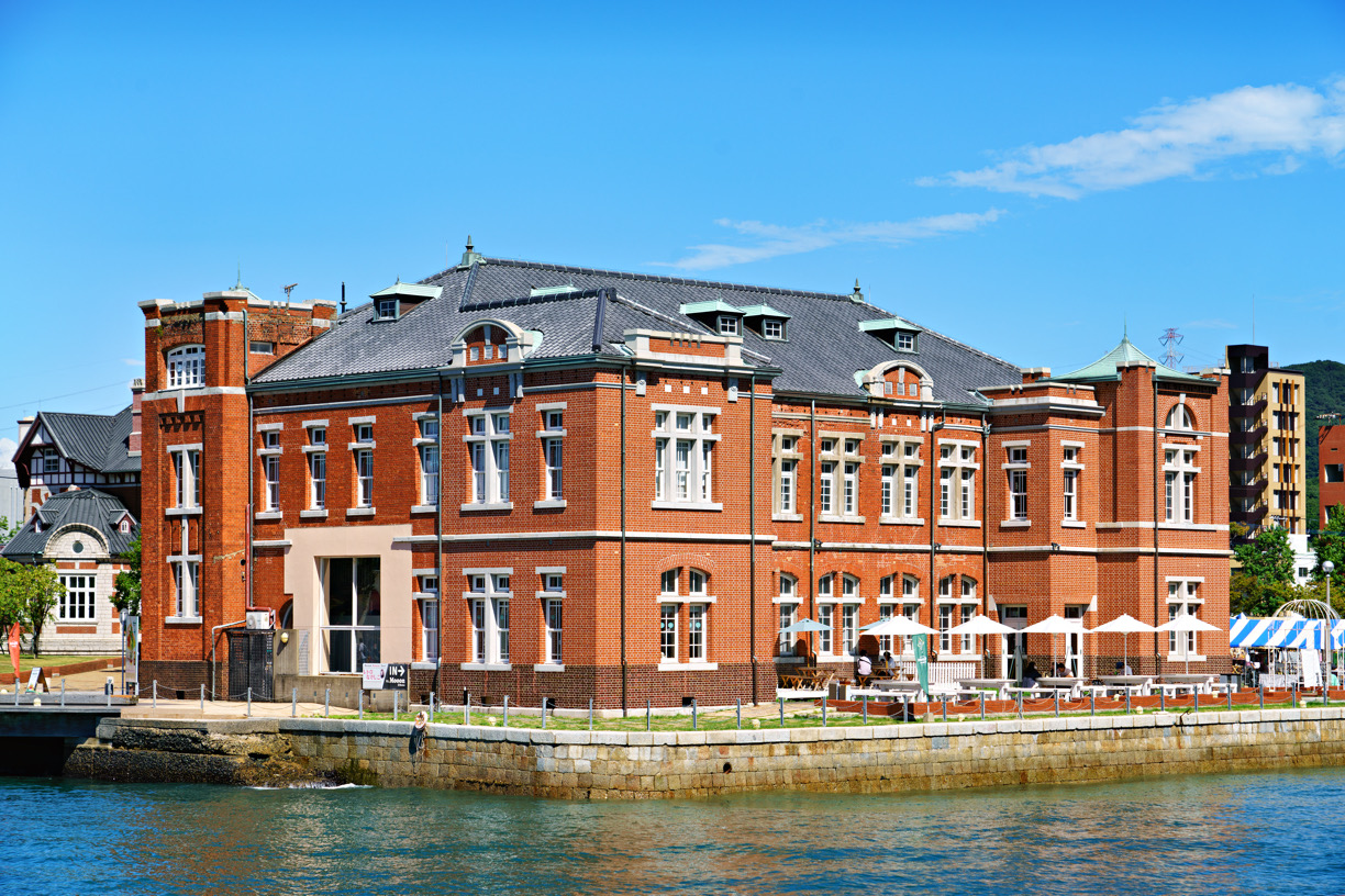 [Former Moji Customs House] A Panoramic View of the Kanmon Strait! Neo-Renaissance Architecture with Historical Ambiance