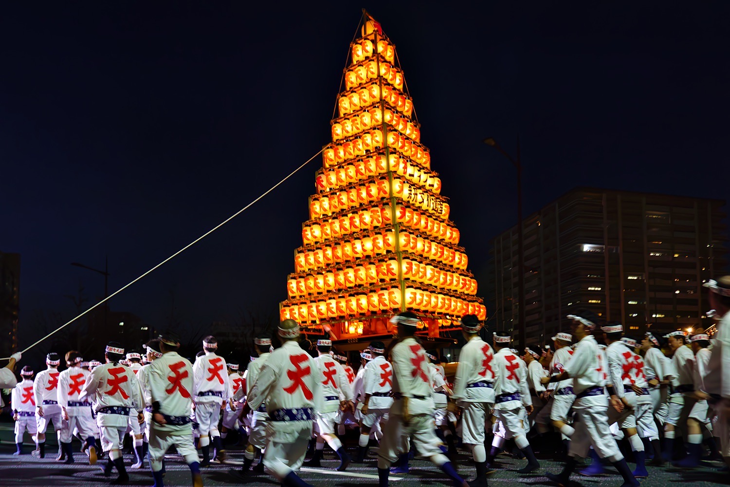 Tobata Gion Oyamakasa: Art of Light! Japan's Largest Chochin Yamakasa (Lantern Float)